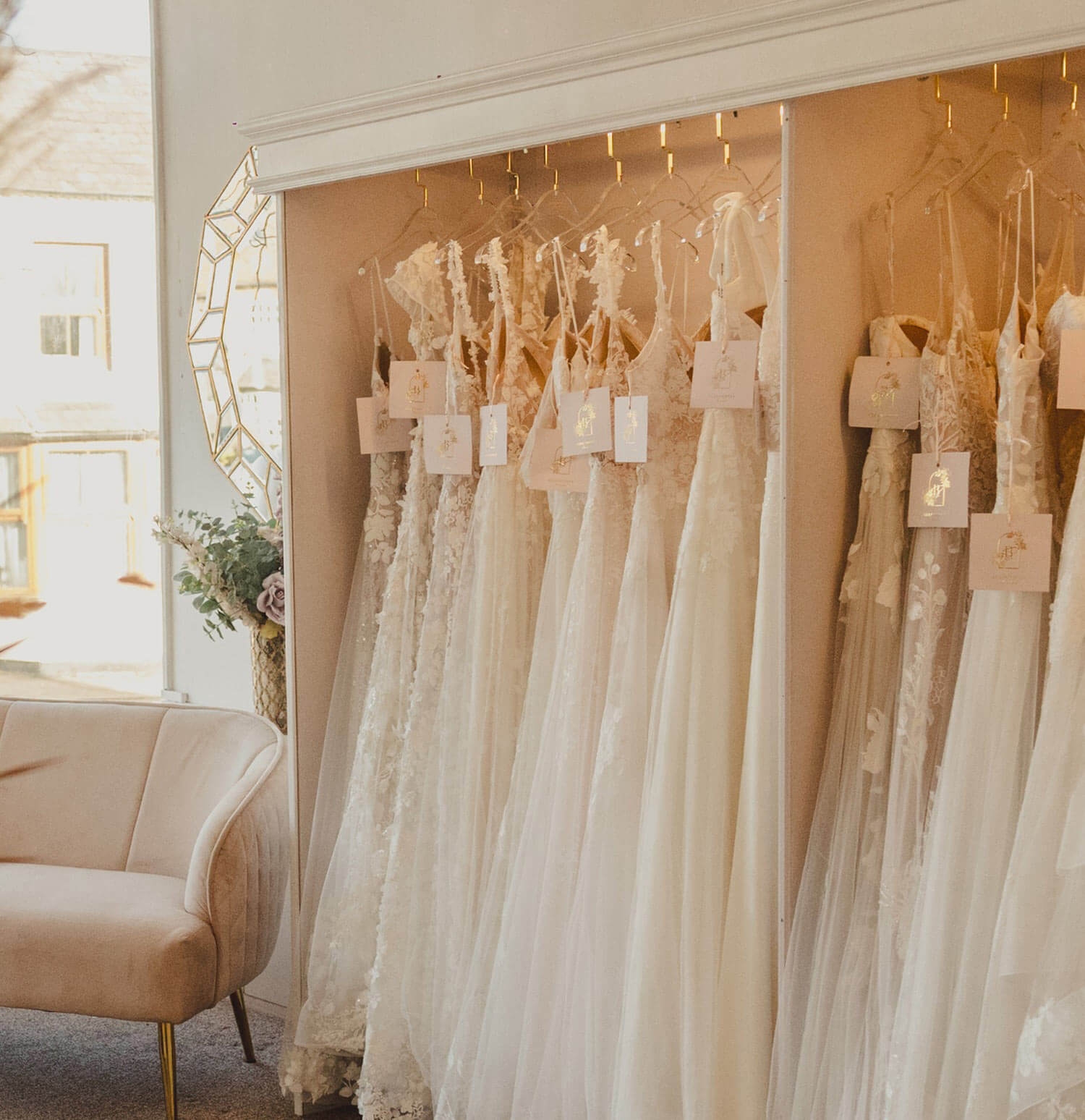 Photo of the showroom interioir - Mobile Image