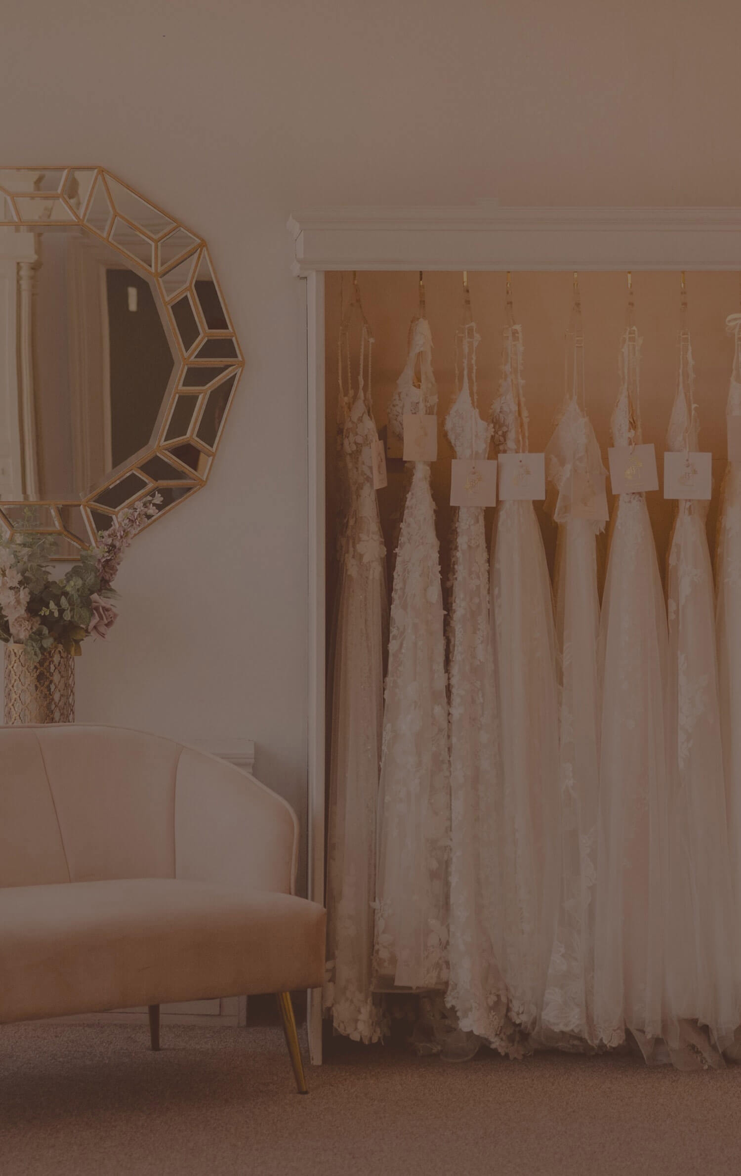 Photo of the showroom interior - Mobile Image