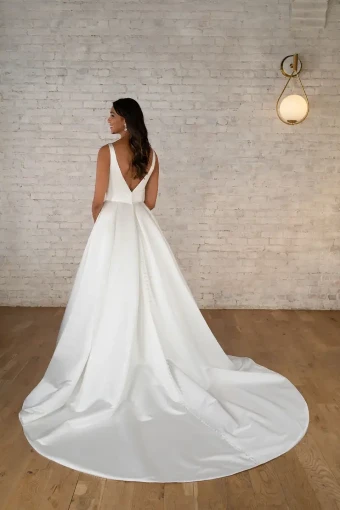 Stella York 7755 #1 (IV-PL) Ivory Gown w Porcelain Tulle Side Plunge thumbnail