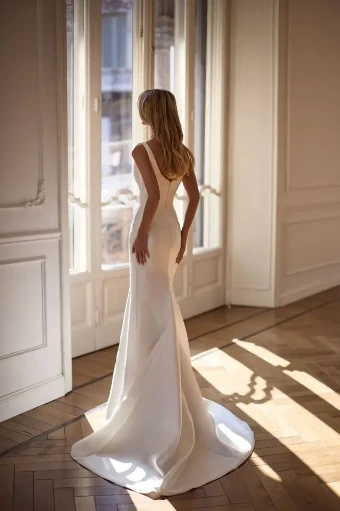White and Lace Elviana #1 default Ivory thumbnail