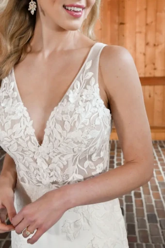 Essense of Australia D3577 #2 default (IVR) Ivory thumbnail