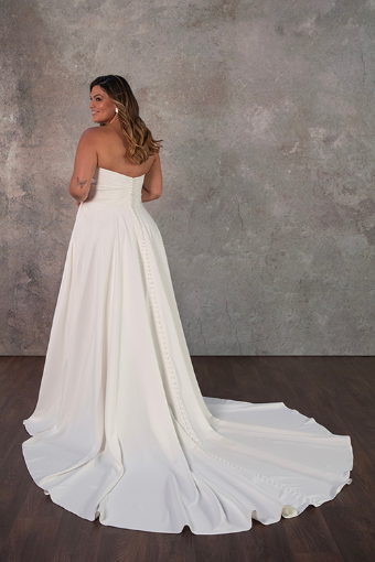 Essense of Australia D4225 #2 (IVR) Ivory thumbnail