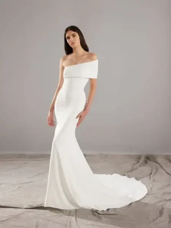 Pronovias Rusty #2 default Off White thumbnail