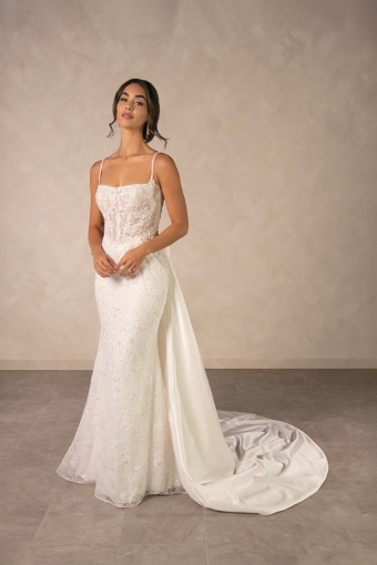 Essense of Australia D4567 #0 default (IVIV-PL) Ivory Lace & Tulle over Ivory Gown w Porcelain Tulle Illusion thumbnail