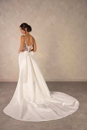 Essense of Australia D4567 #1 (IVIV-PL) Ivory Lace & Tulle over Ivory Gown w Porcelain Tulle Illusion thumbnail