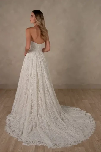 Essense of Australia D4653 #1 default (IV-IV) Ivory Lace and Tulle over Ivory Gown thumbnail