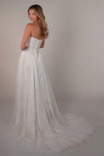 Stella York SY8432 #1 default (IV-LN) IVORY LACE AND TULLE OVER LINEN GOWN thumbnail