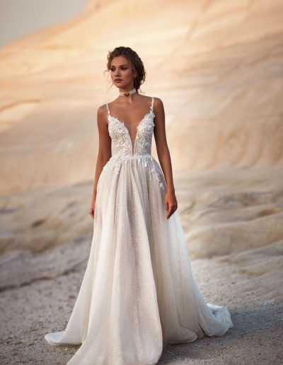 Milla Nova bridal gowns - Auretta