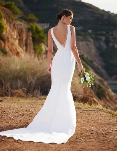 Essense of Australia bridal gowns - D3763