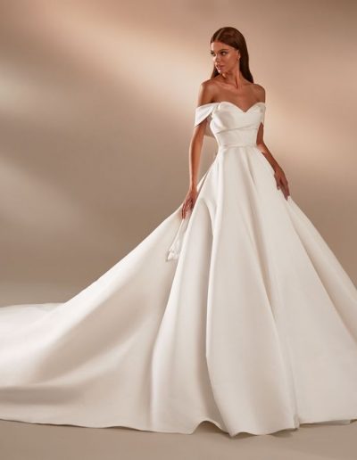 Milla Nova bridal gowns - Maura