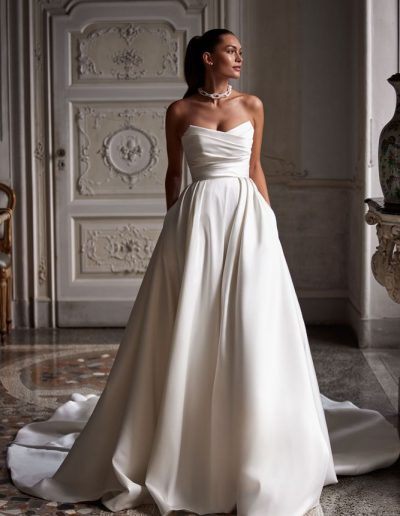 Milla Nova bridal gowns - Eridana