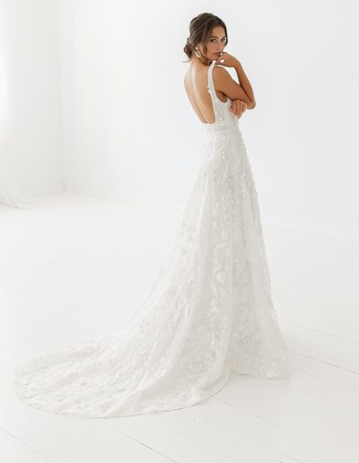 Cherie by OUI bridal gowns - Dreamer
